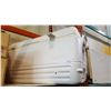 Image 1 : LARGE IGLOO COOLER