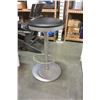 Image 1 : SHOP BAR STOOL
