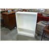 Image 1 : WHITE BOOKSHELF