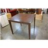 Image 1 : MODERN DINING TABLE