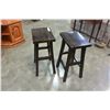Image 2 : 2 BAR STOOLS