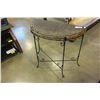 Image 1 : WICKER D TABLE