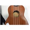 Image 2 : PURE HAWAIIAN E755T UKELELE W/ CASE AND CLARINET
