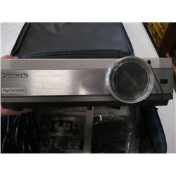 PANASONIC PT-AE5000 LCD PROJECTOR IN CASE