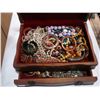 Image 2 : JEWELERY CASE W/ CONTENTS