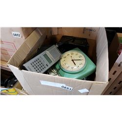 BOX OF VINTAGE ELECTRONICS