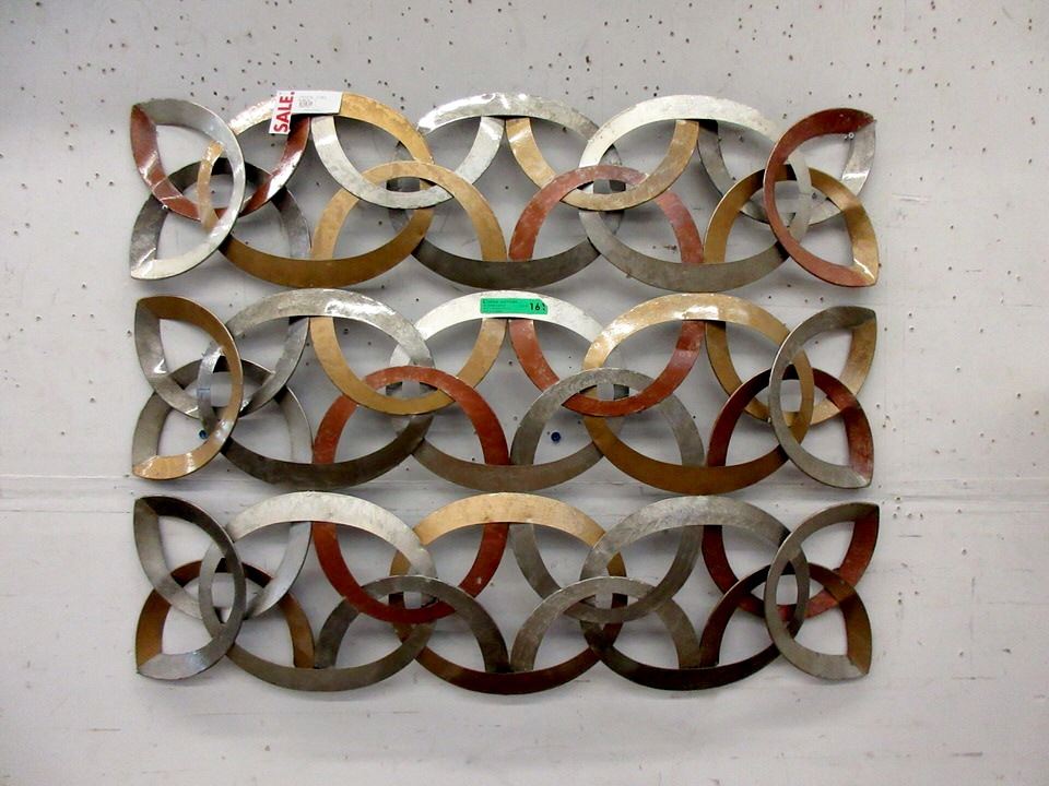 New Large Tri-Color Metal Wall Art