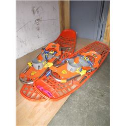 2 Pairs of Snow Shoes