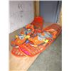 Image 1 : 2 Pairs of Snow Shoes