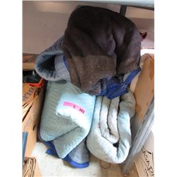 5 Shipping Blankets