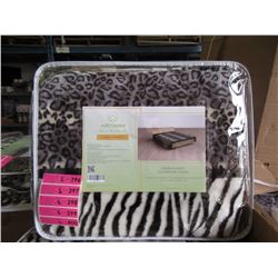 2 New Queen Size Animal Stripe Sherpa Blankets