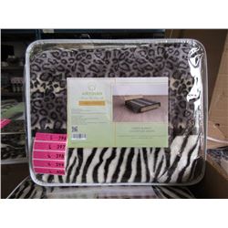 2 New Queen Size Animal Stripe Sherpa Blankets