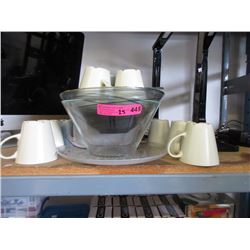 25 Pieces of Assorted Kitchenware