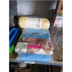 7 Pieces of New Bedding