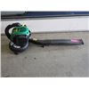 Image 1 : Weedeater Gas Blower