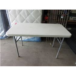 4 Foot Resin Table