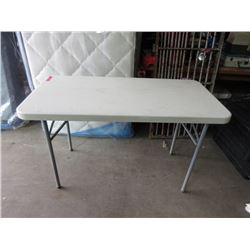 4 Foot Resin Table