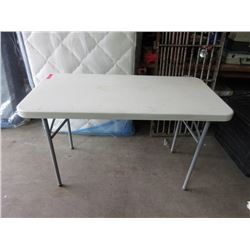 4 Foot Resin Table