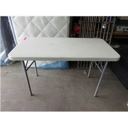 4 Foot Resin Table