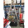 Image 1 : 8 Foot Wood Step Ladder