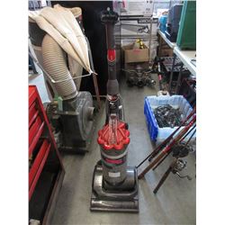 Dyson Exclusive DC17 Vacuum