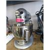 Image 1 : Kitchen Aid Custom Stand Mixer