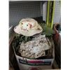 Image 1 : Large Box of Camo Clothing