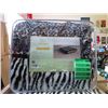 Image 1 : 2 New Queen Size Animal Stripe Sherpa Blankets