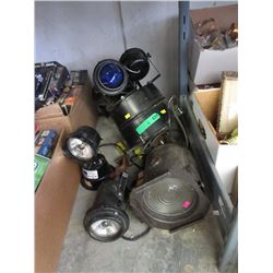 4 Pieces of Stage Lighting