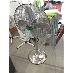 Uberhaus Adjustable Height Floor Fan