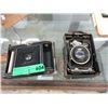 Image 1 : 2 Vintage Kodak Cameras