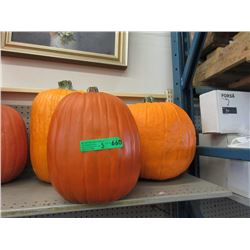 3 Imitation Pumpkin Decorations