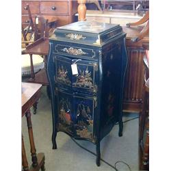 A circa 1930's chinoiserie-decorated music cabinet, H 105cms W 43cms...