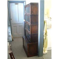 An oak five-section Globe Wernicke style bookcase...
