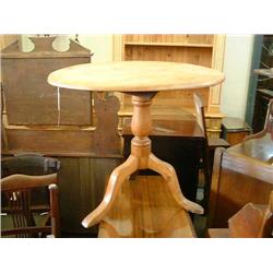 A Victorian oval occasional table, H 2ft 4ins L 2ft 11.5ins...