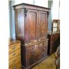 Image 1 : A Victorian mahogany linen press, fitted sliding trays, H 208cms W 123cms...