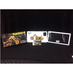 CATERPILLAR 1:10 SCALE MOTORCYCLE DIE-CAST REPLICA W/ COA