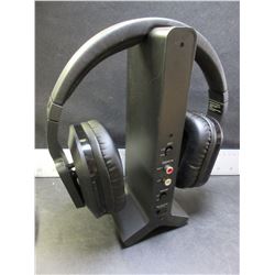 New Long Range Wireless TV Headphones / good for up to 95ft away