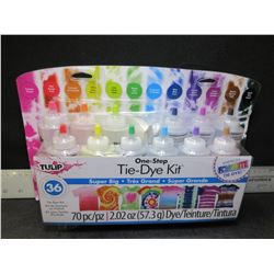 New 70 piece Tie-Dye Kit / Makes up to 36 projects