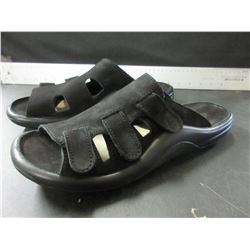 New Black slip on Shoes made in Portugal  Mens size 9 / Womens 8