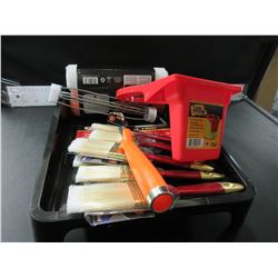Painting Bundle / 2 trays / 6 brushes / rollers with handle / can holster