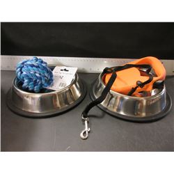 Pet Bundle / 2 stainless Bowls non skid - Braided rope ball / Retractable Leash