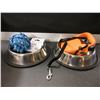 Image 1 : Pet Bundle / 2 stainless Bowls non skid - Braided rope ball / Retractable Leash