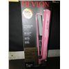 Image 1 : New Revlon Flat Iron Salon Straight Titanium Pro collection