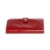 Image 4 : Louis Vuitton Red Vernis Monogram French Wallet