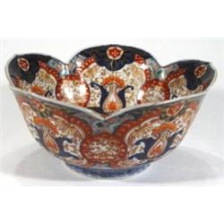 Japanese Imari flowerhead shaped bowl, han…