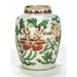 Late 17th century Chinese vase decorated w…