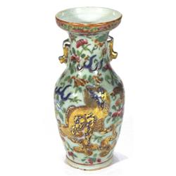Cantonese porcelain vase, hand enamelled a…