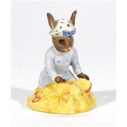 Hand painted Royal Doulton 'Seaside Bunnyk…