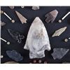 Image 12 : Native American Arrowhead Artifact Collection